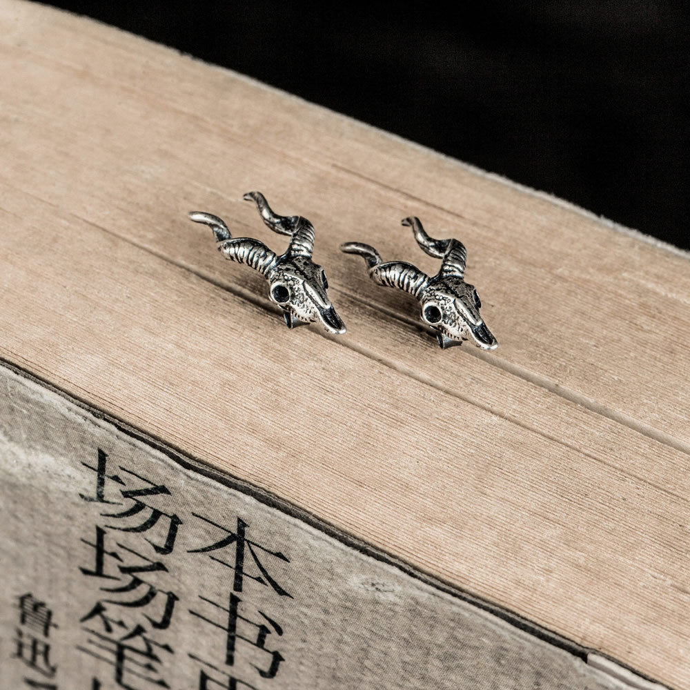 Vintage 925 silver Earring Goro Style antelope For Man Woman Punk Hippop Goth